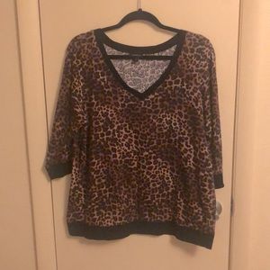 V neck mid sleeve blouse